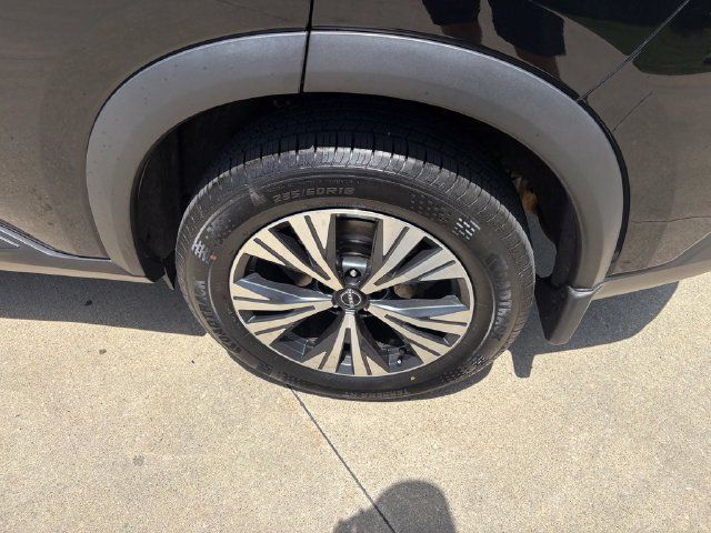 Used 2023 Nissan Rogue SV AWD/4WD image 49
