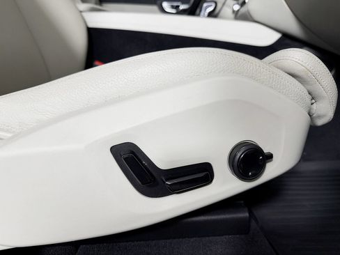 Used 2019 Volvo XC60 T5 Inscription w/ Protection Package Premier AWD/4WD image 53