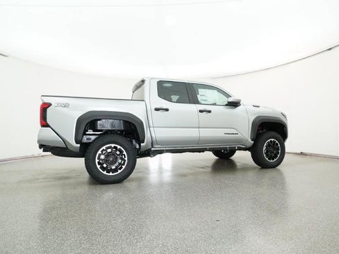 New 2025 Toyota Tacoma TRD Off-Road AWD/4WD image 41