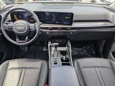 Used 2025 Kia Sorento EX w/ Panoramic Sunroof Package AWD/4WD image 14