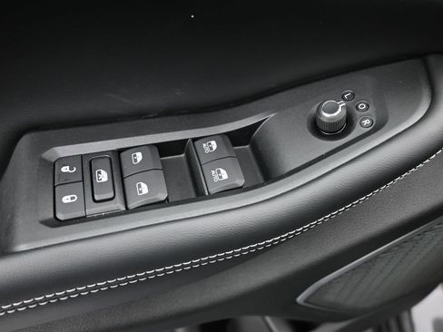 New 2026 Jeep Grand Cherokee Limited image 13