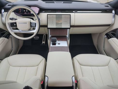 New 2026 Land Rover Range Rover Long Wheelbase SE AWD/4WD image 14