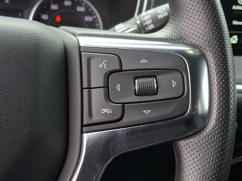 Used 2025 Chevrolet Blazer LT image 21