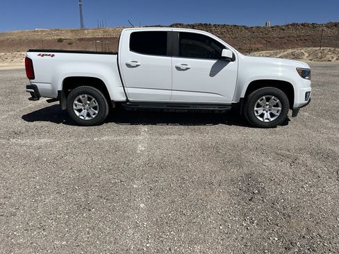 Used 2020 Chevrolet Colorado LT w/ LT Convenience Package AWD/4WD image 2
