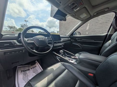 Used 2025 Kia Telluride S FWD image 15