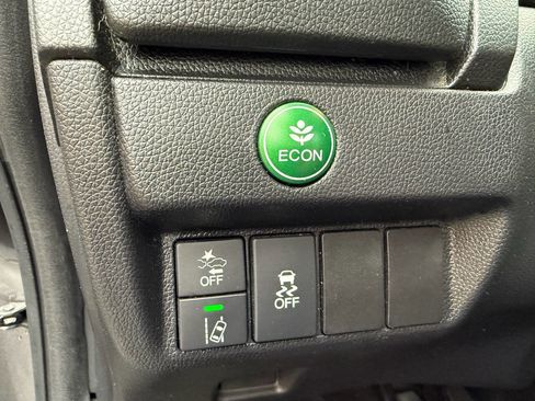 Used 2018 Honda Fit EX image 30