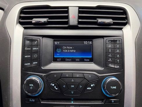 Used 2014 Ford Fusion SE FWD image 34