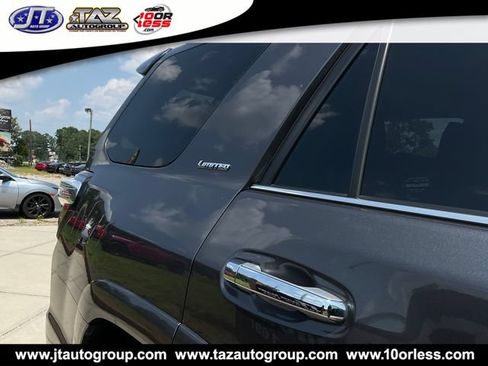 Used 2022 Toyota 4Runner Limited AWD/4WD image 10