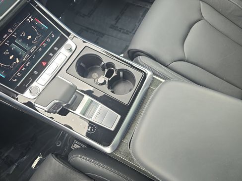 Used 2025 Audi Q7 3.0T Prestige w/ Prestige Package image 23