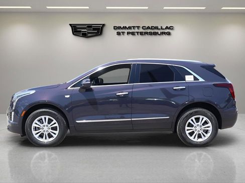 New 2025 Cadillac XT5 Luxury image 2