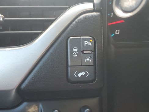 Used 2019 Chevrolet Tahoe Premier AWD/4WD image 35