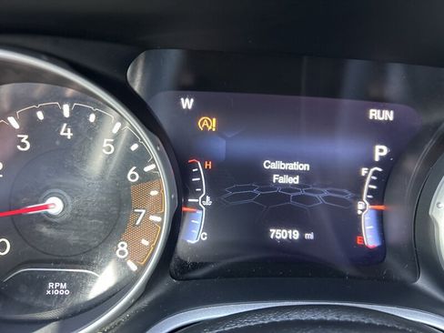 Used 2018 Jeep Compass Latitude w/ Popular Equipment Group AWD/4WD image 15