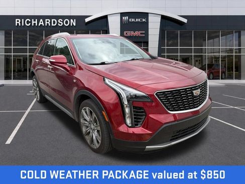Used 2023 Cadillac XT4 Premium Luxury w/ Cold Weather Package AWD/4WD image 8