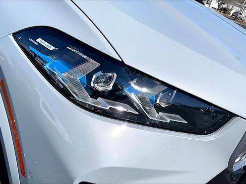 Used 2025 BMW X5 xDrive40i image 11