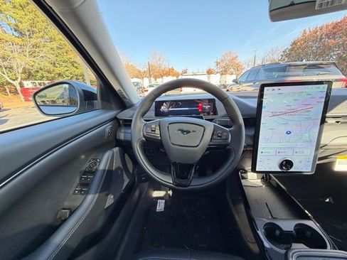 New 2025 Ford Mustang Mach-E Premium image 10