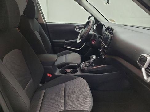 Used 2022 Kia Soul LX FWD image 21