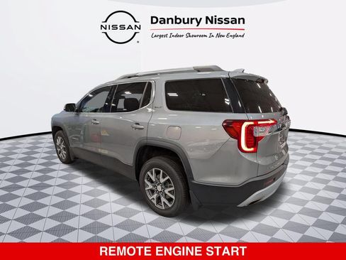 Used 2023 GMC Acadia SLT w/ Technology Package AWD/4WD image 5
