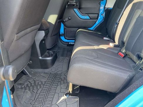 Used 2017 Jeep Wrangler Unlimited Sport w/ Connectivity Group image 8