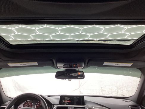 Used 2016 BMW 328i Sedan w/ Driver Assistance Package image 26