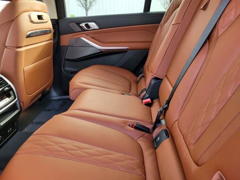 New 2026 BMW X7 xDrive40i AWD/4WD image 13