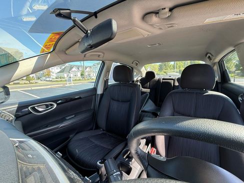 Used 2017 Nissan Sentra SV FWD image 9