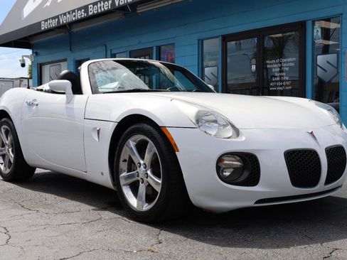 Used 2007 Pontiac Solstice GXP w/ Premium Package RWD image 5
