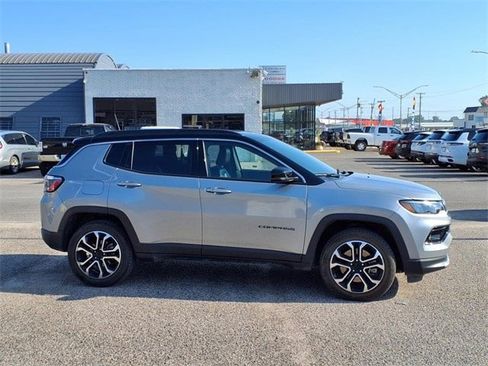 Certified 2024 Jeep Compass Limited image 21