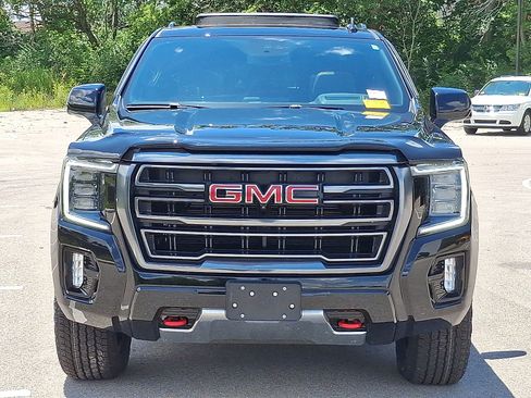 Used 2023 GMC Yukon XL AT4 w/ AT4 Premium Plus Package AWD/4WD image 29