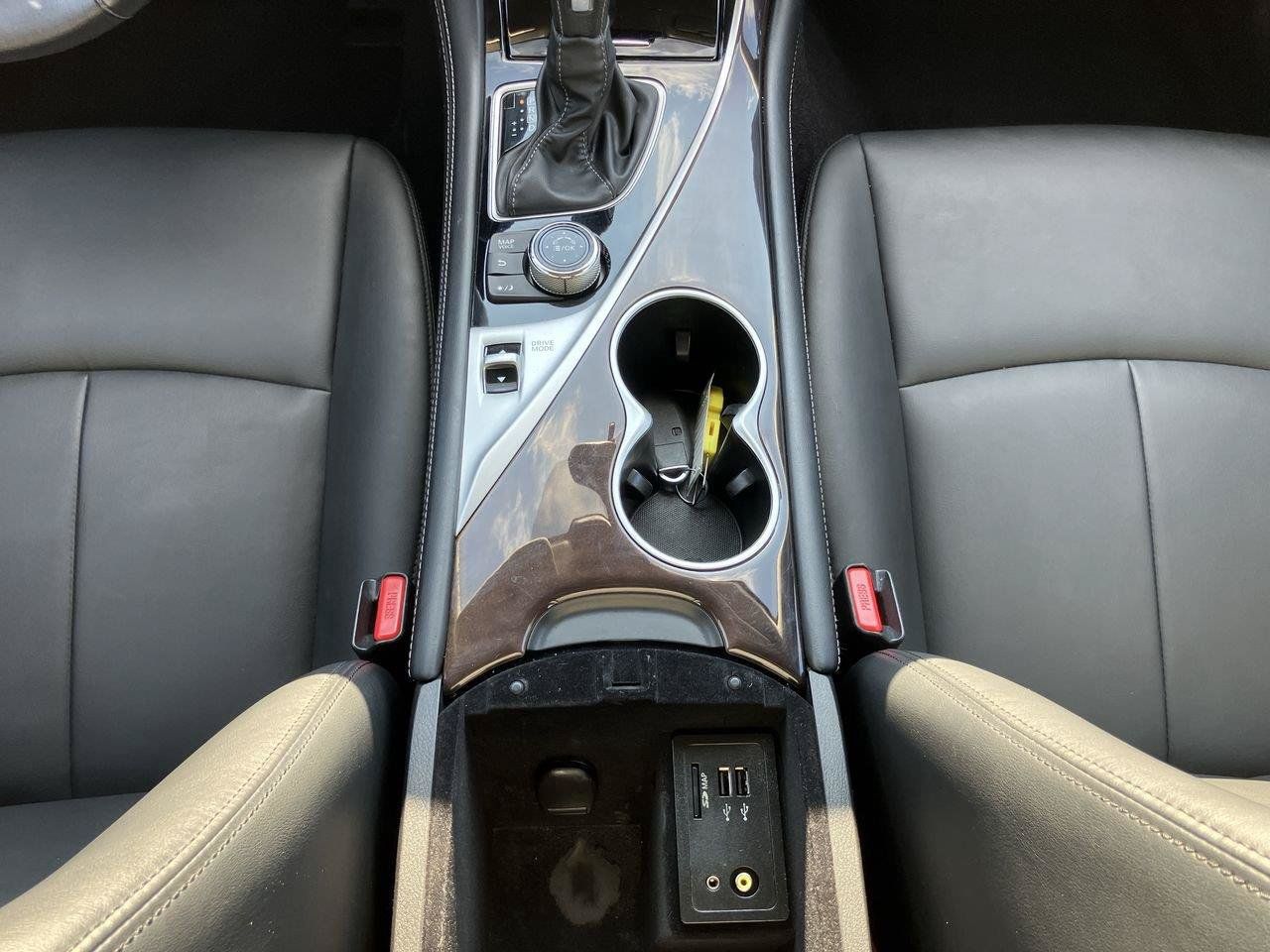 Used 2019 INFINITI Q50 Luxe w/ Essential Package (3.0T Luxe) AWD/4WD image 19