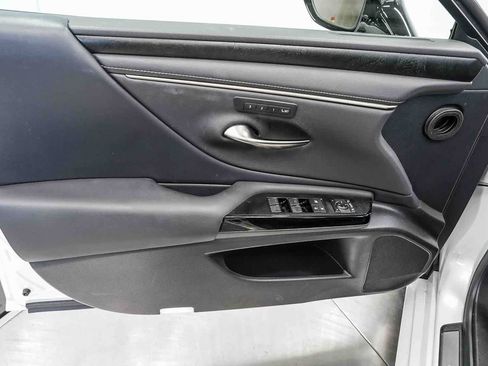 Used 2023 Lexus ES 350 w/ Premium Package FWD image 22