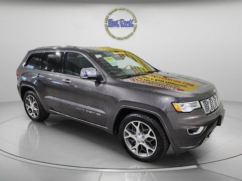Used 2020 Jeep Grand Cherokee Overland AWD/4WD image 8