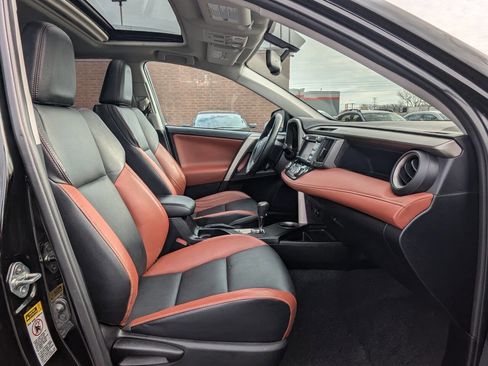 Used 2015 Toyota RAV4 Limited image 16