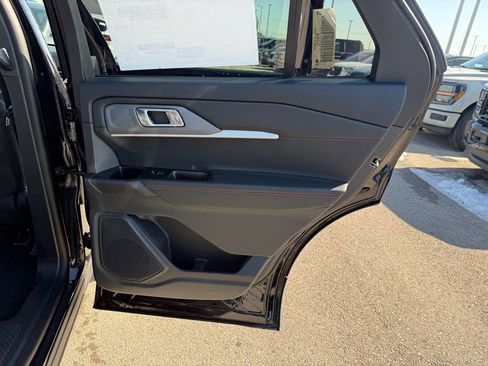 New 2026 Ford Explorer ST-Line w/ ST-Line Street Pack image 22
