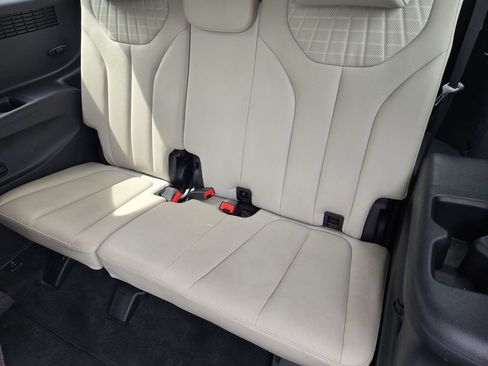 Used 2024 Hyundai Palisade Limited image 31