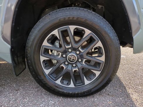 Used 2024 Toyota Tundra Limited image 11