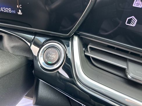 Certified 2024 Chevrolet Trax RS w/ Driver Confidence Package image 22