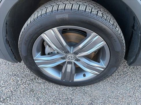 Used 2020 Volkswagen Tiguan SEL w/ 3rd Row Seat Package image 10