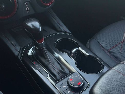 Used 2019 Chevrolet Blazer RS AWD/4WD image 12