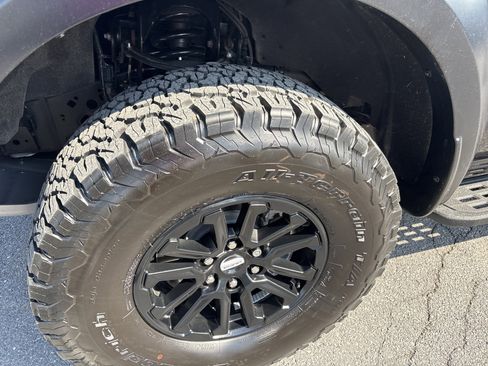 Used 2025 Ford F150 Raptor image 17