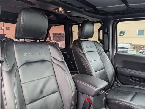 Used 2021 Jeep Wrangler Unlimited Sahara w/ Cold Weather Group AWD/4WD image 10