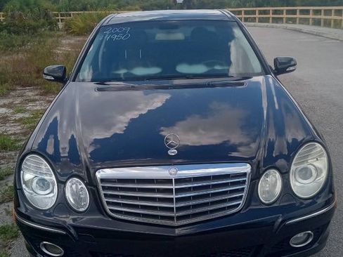 Used 2009 Mercedes-Benz E 350 E 350 4MATIC AWD 4dr Sedan image 3