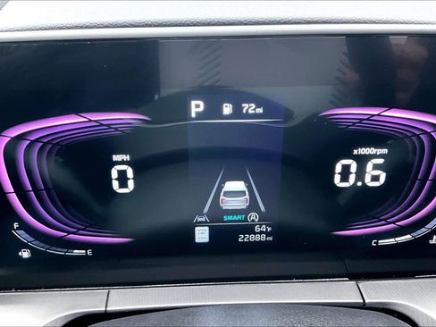 Used 2025 Kia Telluride LX image 23