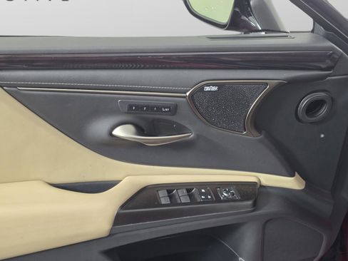 Used 2019 Lexus ES 350 image 26