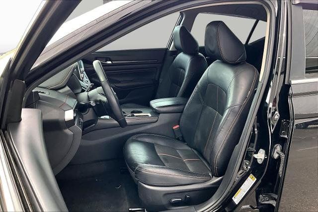 Certified 2021 Nissan Altima 2.5 SR FWD image 8