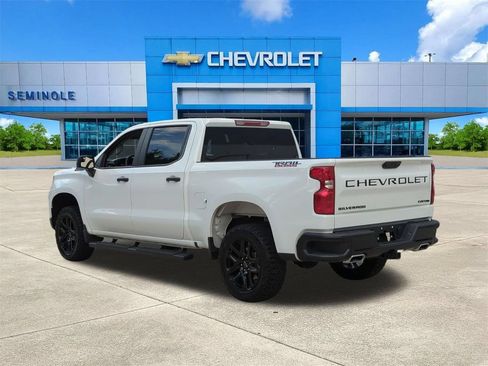 Used 2026 Chevrolet Silverado 1500 Custom Trail Boss w/ LPO, Dark Essentials Package AWD/4WD image 3