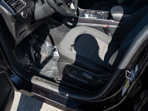 Used 2023 Ford Edge SE AWD/4WD image 17