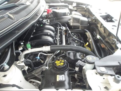 Used 2018 Ford Explorer Limited w/ Equipment Group 301A image 28