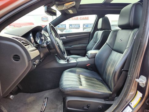 Used 2013 Chrysler 300 S AWD/4WD image 12
