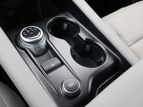 New 2026 Ford Explorer Active AWD/4WD image 39