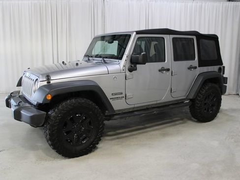 Used 2017 Jeep Wrangler Unlimited Sport w/ Quick Order Package 24S AWD/4WD image 27